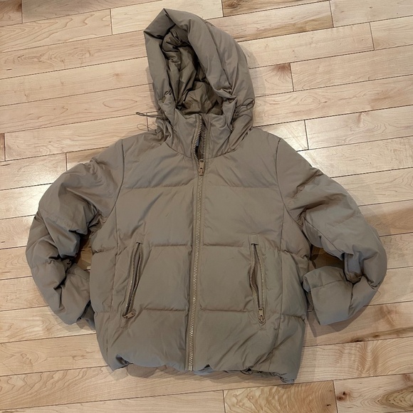 Winter jacket - Picture 1 of 2